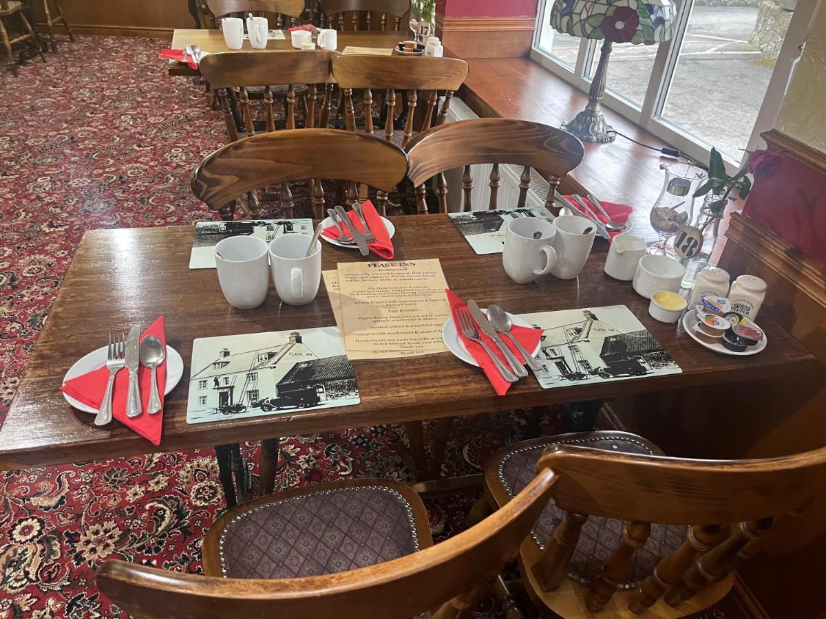 The Flask Inn ロビン・フッズ・ベイ エクステリア 写真